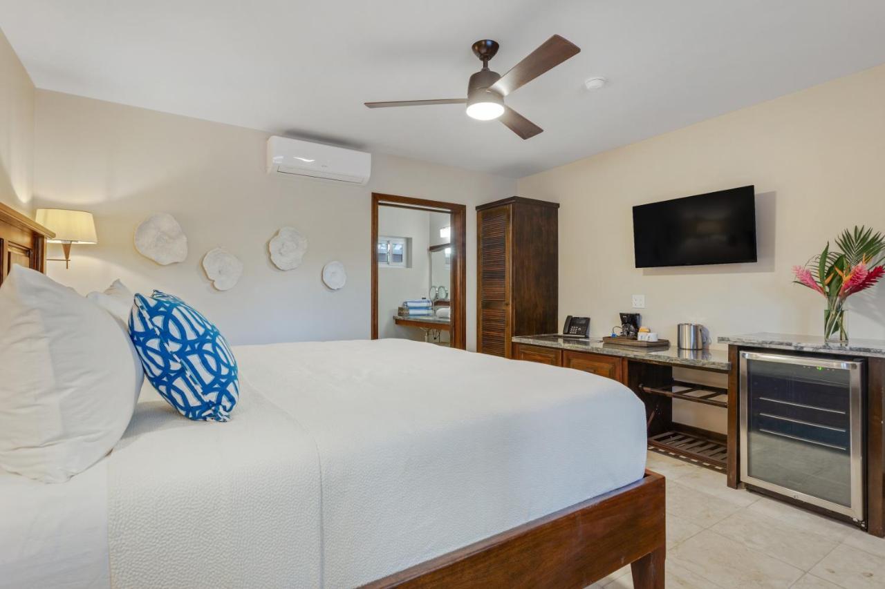 Sirenian Bay Resort Placencia Екстер'єр фото