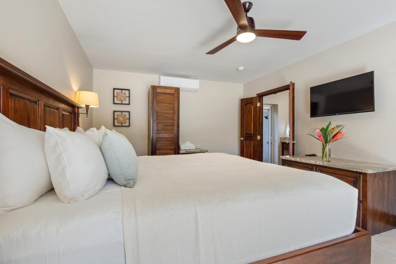 Sirenian Bay Resort Placencia Екстер'єр фото